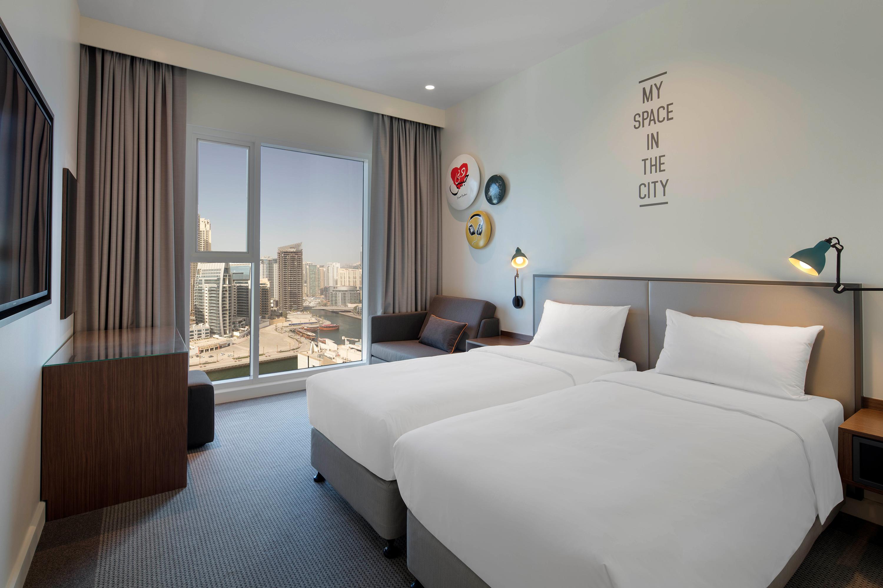 Rove Dubai Marina Hotel Екстериор снимка